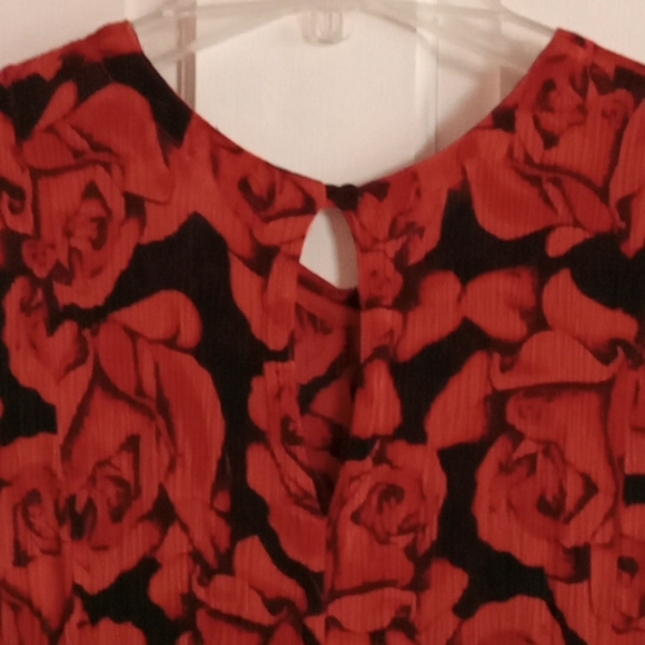 Red and black sleeveless maxi dress, Size M - Picture 5 of 9